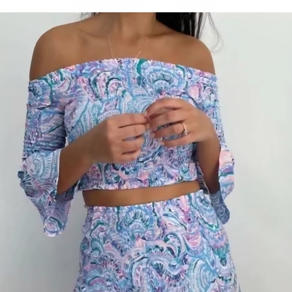 Lilly Pulitzer Soren Top Womens L  Multicolor Happy As Calm Smocked Off Shoulder